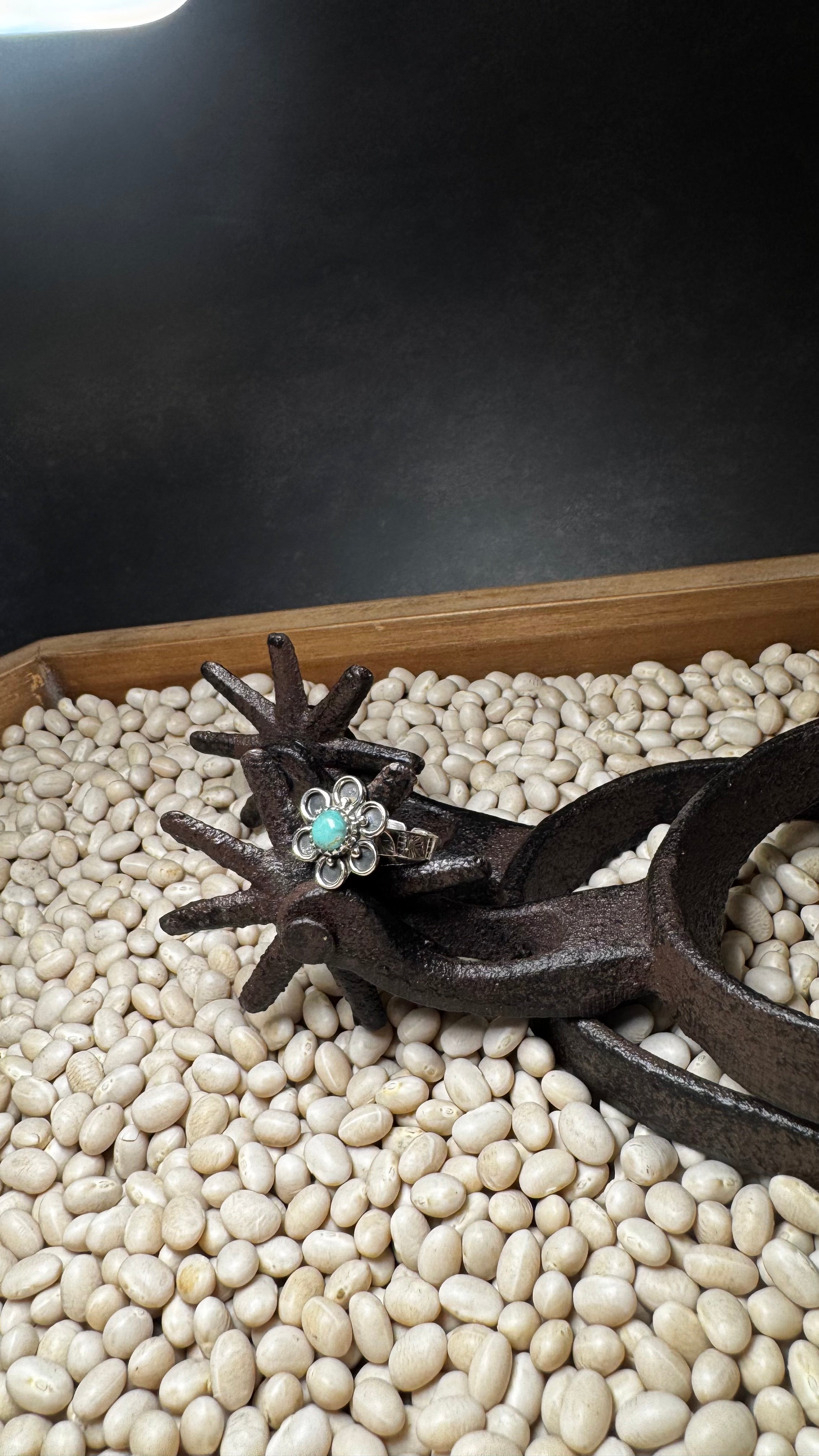 Adjustable turquoise flower ring