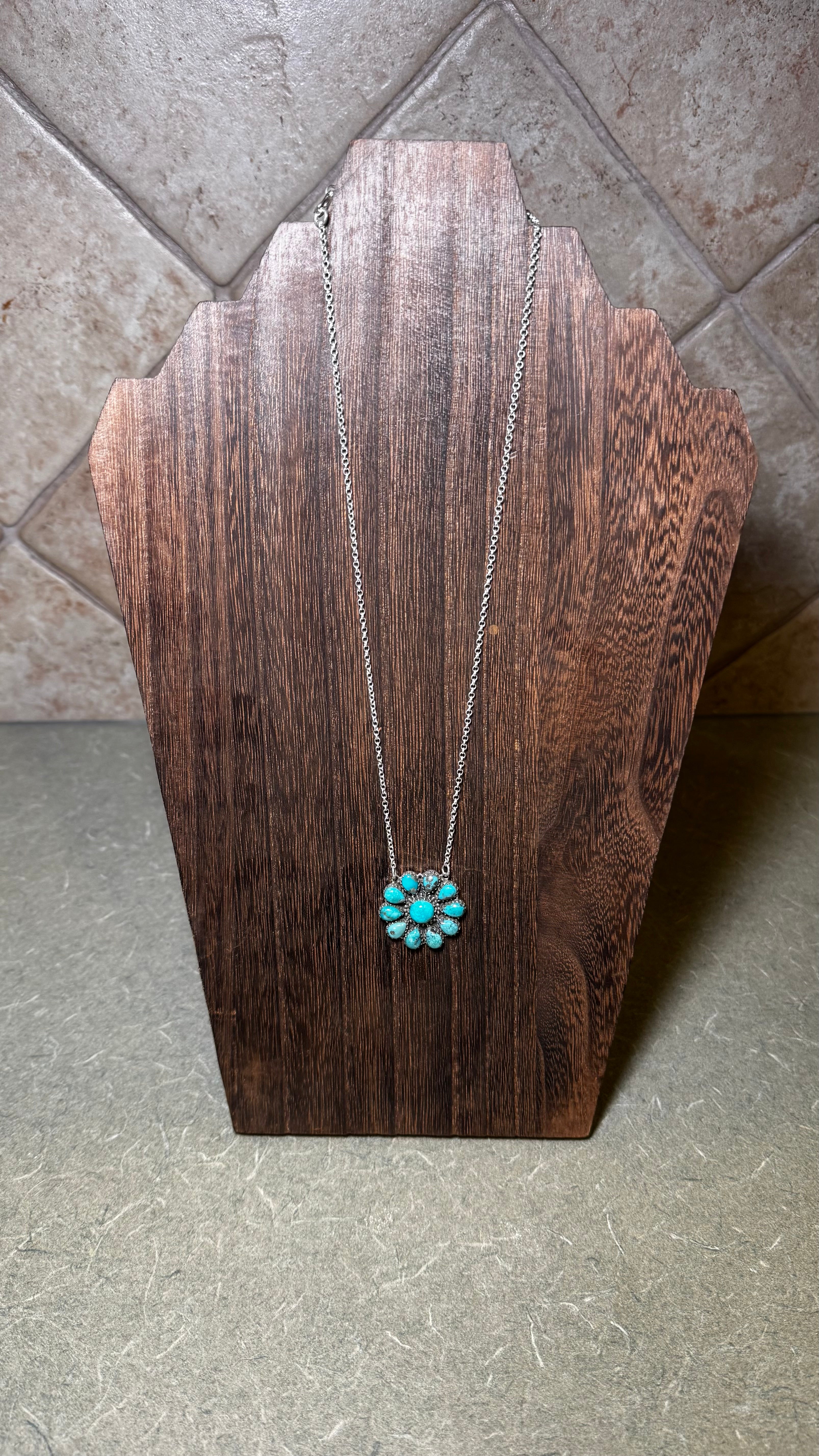 Kingman cluster necklace